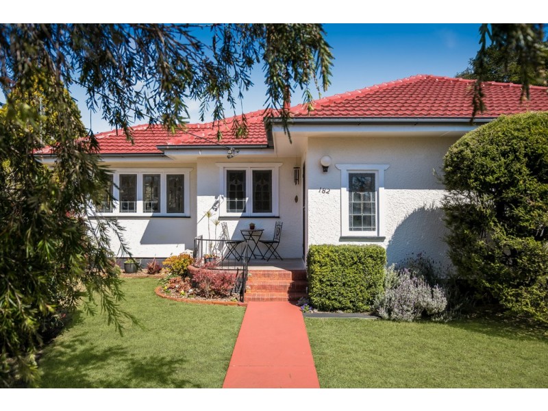 182 Russell Street, Newtown QLD 4350