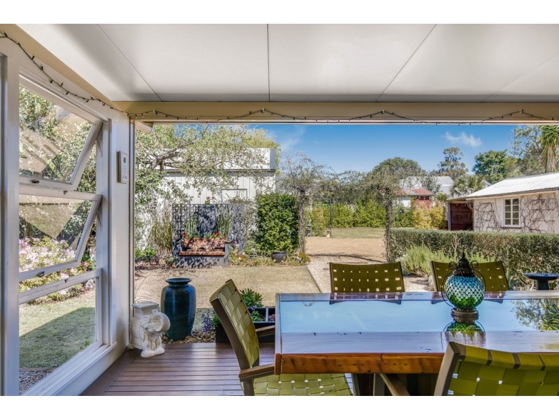 182 Russell Street, Newtown QLD 4350