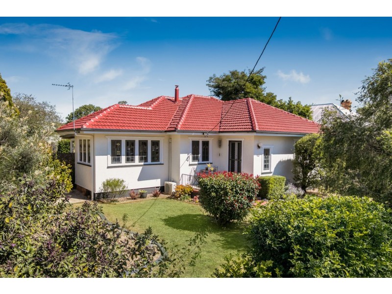 182 Russell Street, Newtown QLD 4350