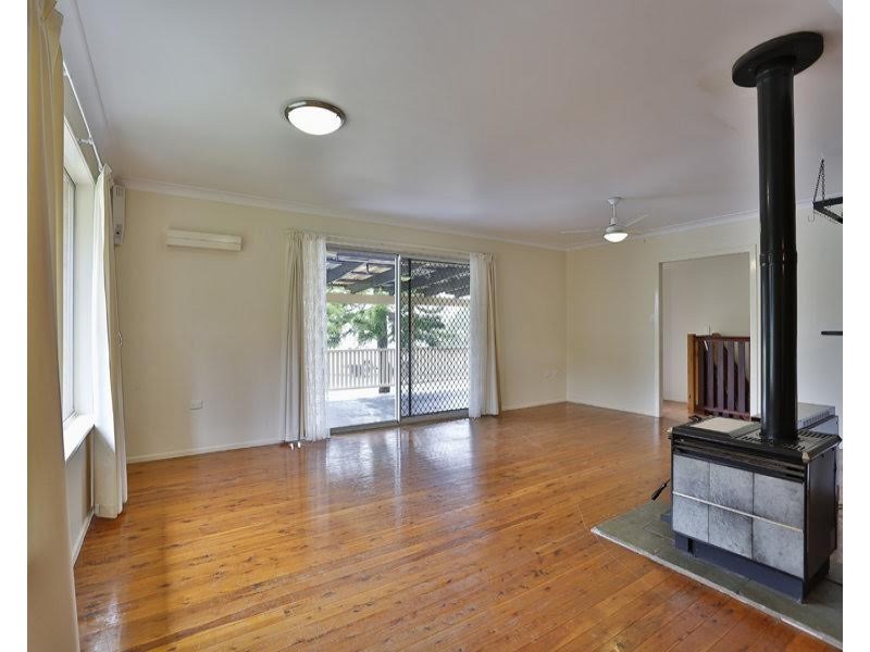 4 Traminer Drive, Wilsonton Heights QLD 4350