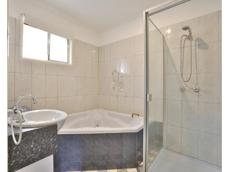 4 Traminer Drive, Wilsonton Heights QLD 4350
