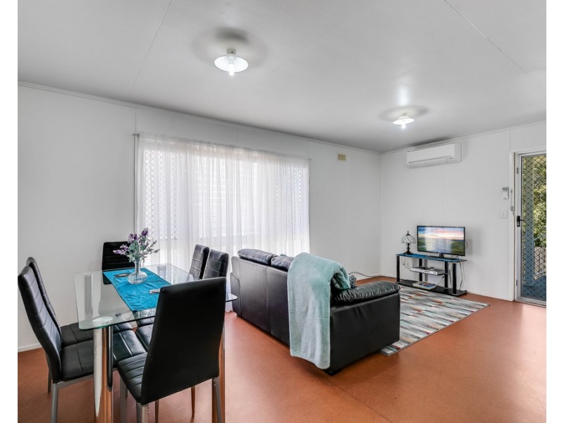 8 Dignan Street, Harristown QLD 4350