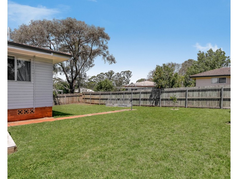 8 Dignan Street, Harristown QLD 4350