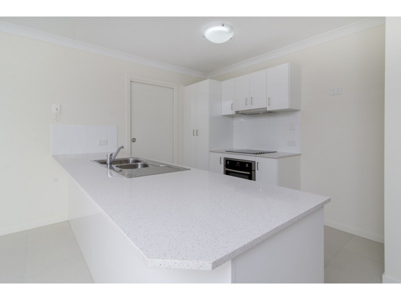 13 Rosella Gardens Drive, Meringandan West QLD 4352