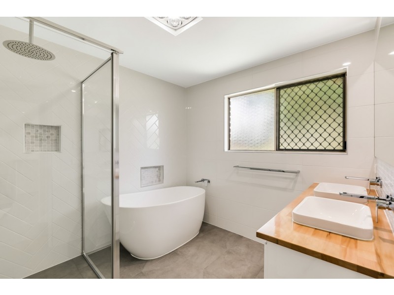 233 Stenner Street, Centenary Heights QLD 4350