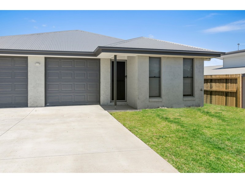 14B Cardamon Crescent, Glenvale QLD 4350