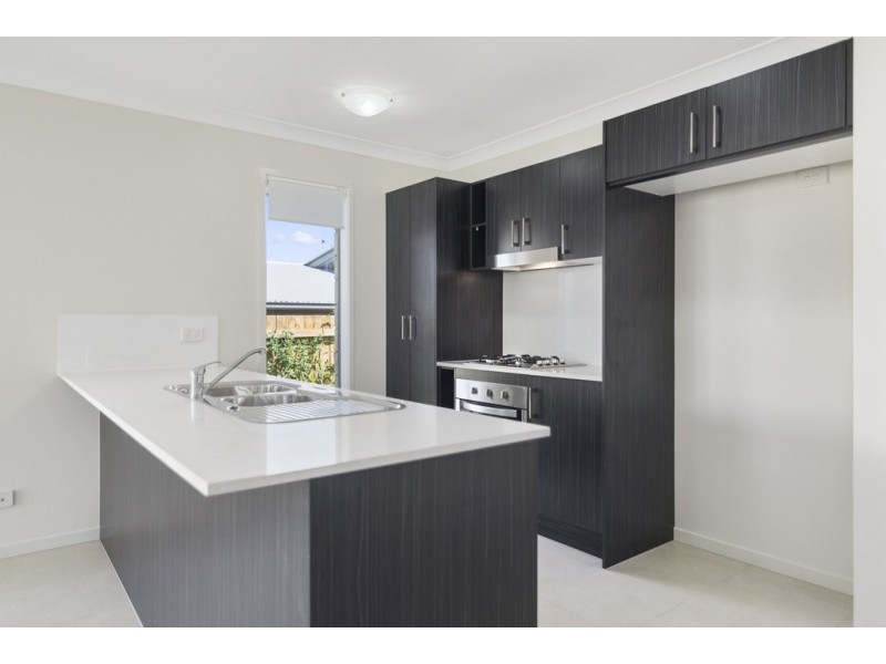 14B Cardamon Crescent, Glenvale QLD 4350