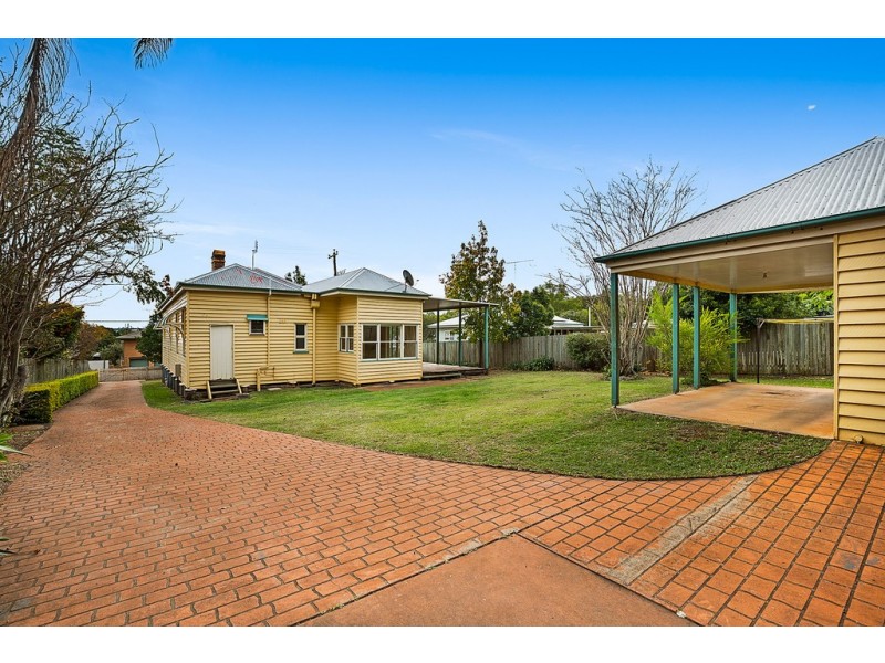 160 Mary Street, East Toowoomba QLD 4350