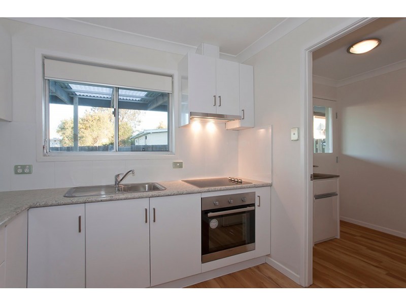 1/22 Whichello Street, Newtown QLD 4350