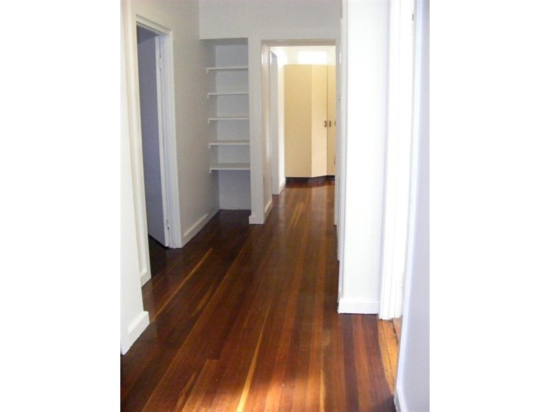 33 Priest Street, Rockville QLD 4350