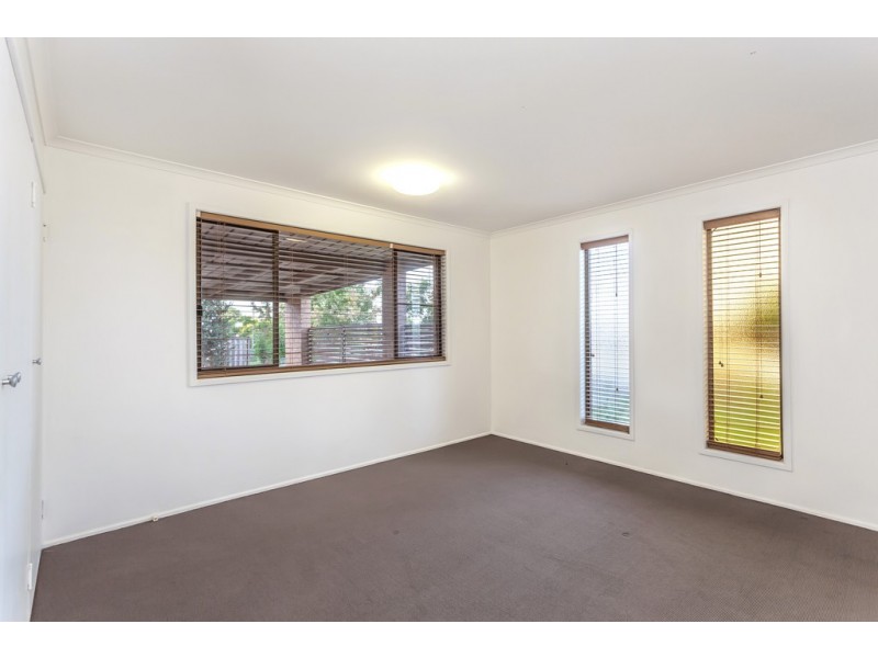 59 Noll Street, Kearneys Spring QLD 4350