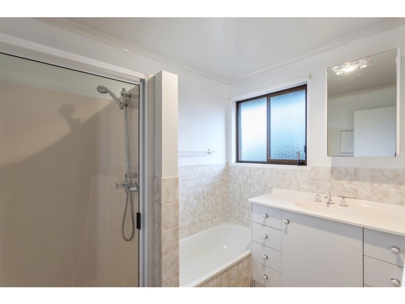 59 Noll Street, Kearneys Spring QLD 4350