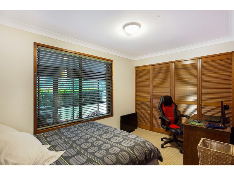 30 Amos Crescent, Mount Lofty QLD 4350