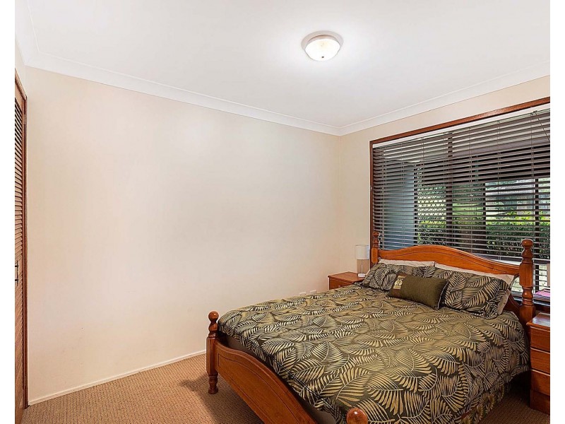 30 Amos Crescent, Mount Lofty QLD 4350