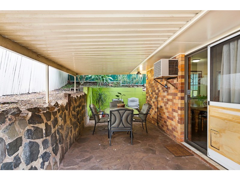 30 Amos Crescent, Mount Lofty QLD 4350