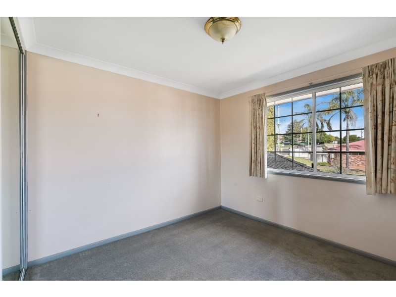 2/2-6 Roser Close, Kearneys Spring QLD 4350