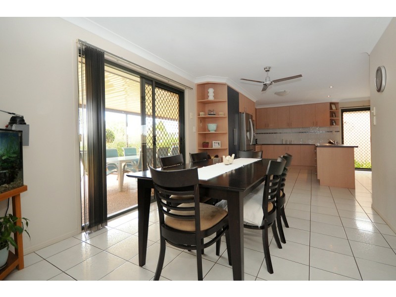 7 Banksdale Drive, Middle Ridge QLD 4350