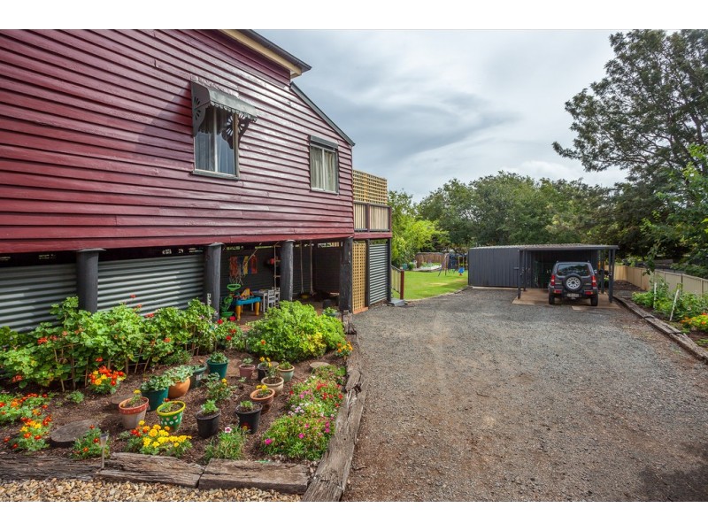 5 Cumming Street, North Toowoomba QLD 4350