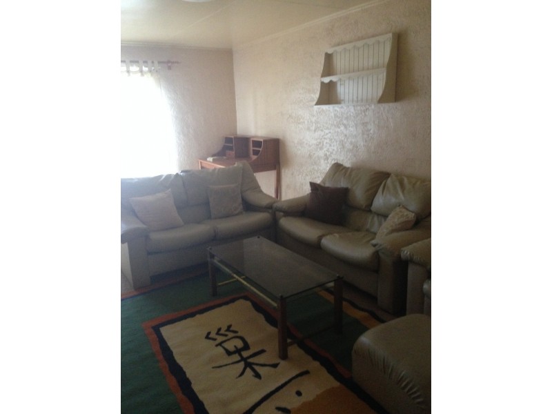 4/203 Campbell Street, Newtown QLD 4350