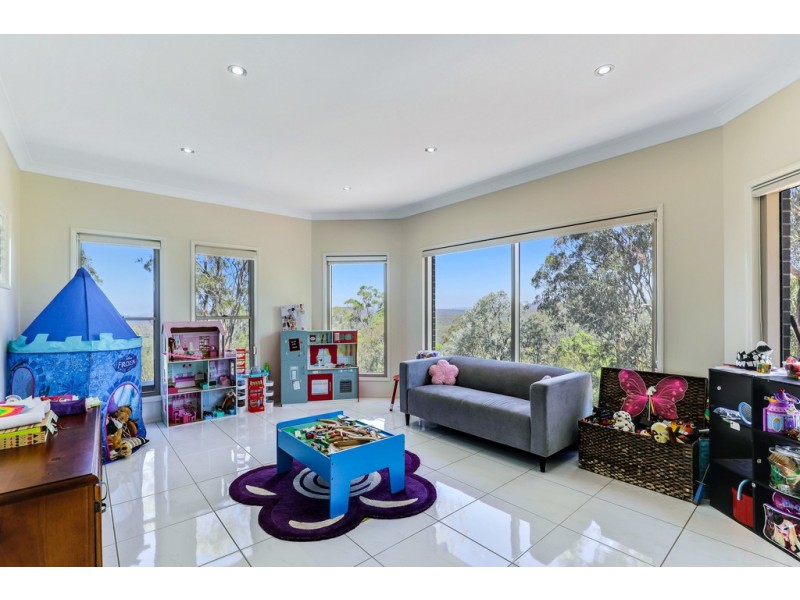 64 Scenic Drive, Silver Ridge QLD 4352