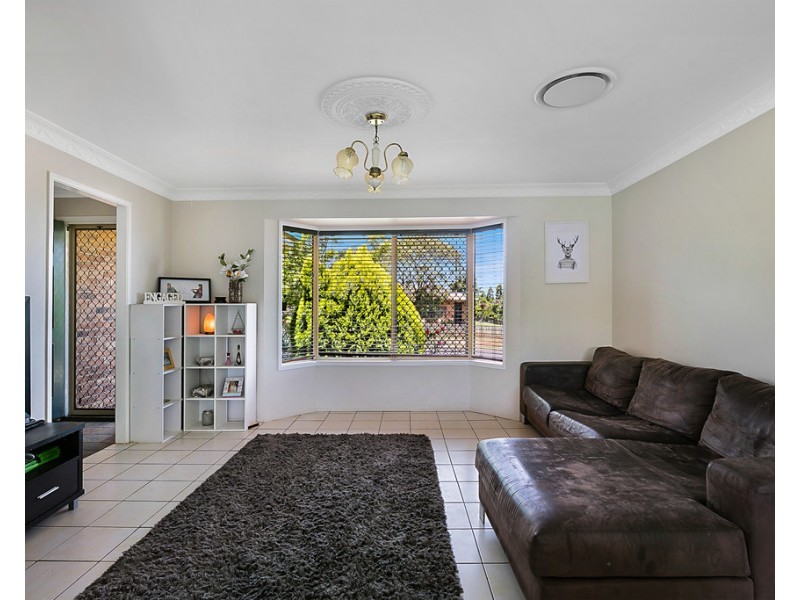 17 Byrd Court, Wilsonton QLD 4350