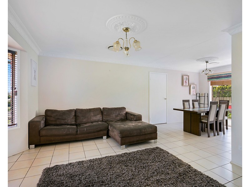 17 Byrd Court, Wilsonton QLD 4350