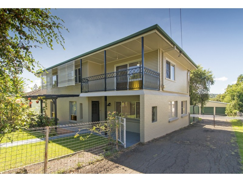 10 Hillside Street, Newtown QLD 4350