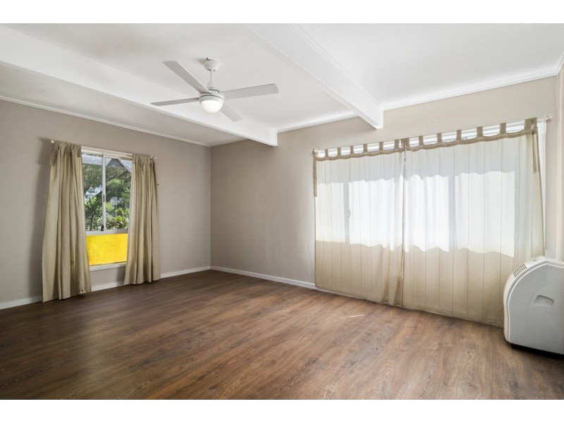 10 Hillside Street, Newtown QLD 4350