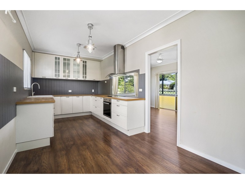 10 Hillside Street, Newtown QLD 4350