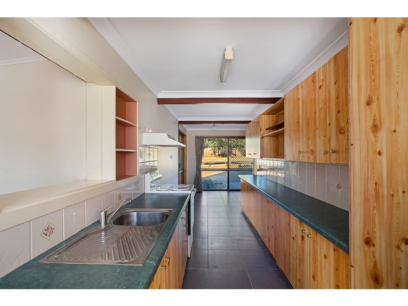 17 Cortess Street, Kearneys Spring QLD 4350
