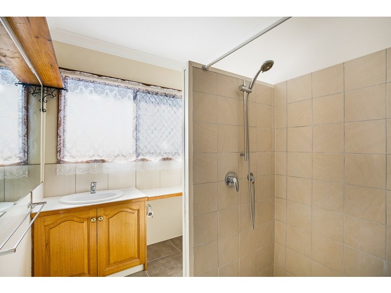 17 Cortess Street, Kearneys Spring QLD 4350