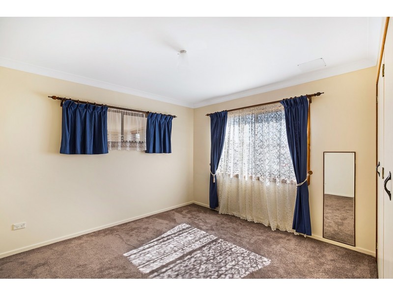 17 Cortess Street, Kearneys Spring QLD 4350