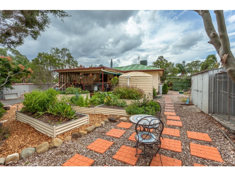 24 Claire Lee Crescent, Kingsthorpe QLD 4400
