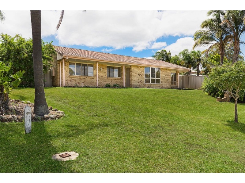 1 Baron Court, Wilsonton QLD 4350