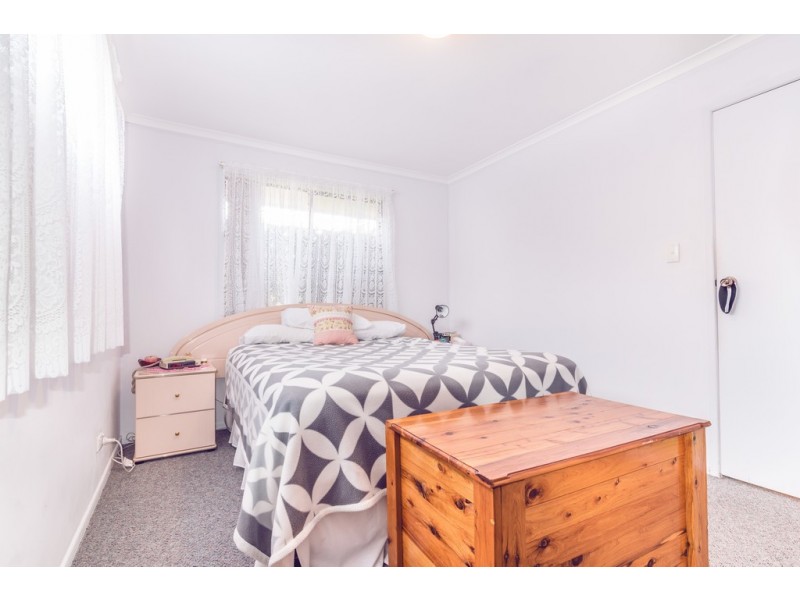 6 Camellia Court, Darling Heights QLD 4350
