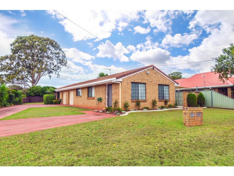 6 Camellia Court, Darling Heights QLD 4350