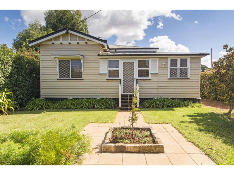 43 Suffolk Street, Rangeville QLD 4350