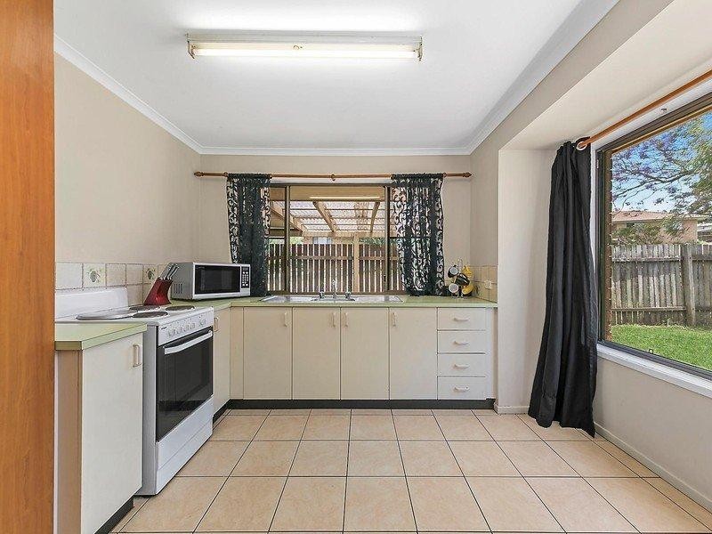 22 Yalumba Crescent, Wilsonton Heights QLD 4350