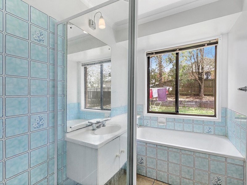 22 Yalumba Crescent, Wilsonton Heights QLD 4350