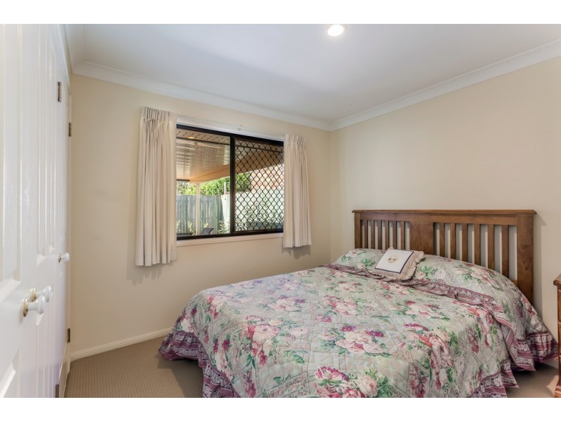 Unit 2/220 Campbell Street, Newtown QLD 4350