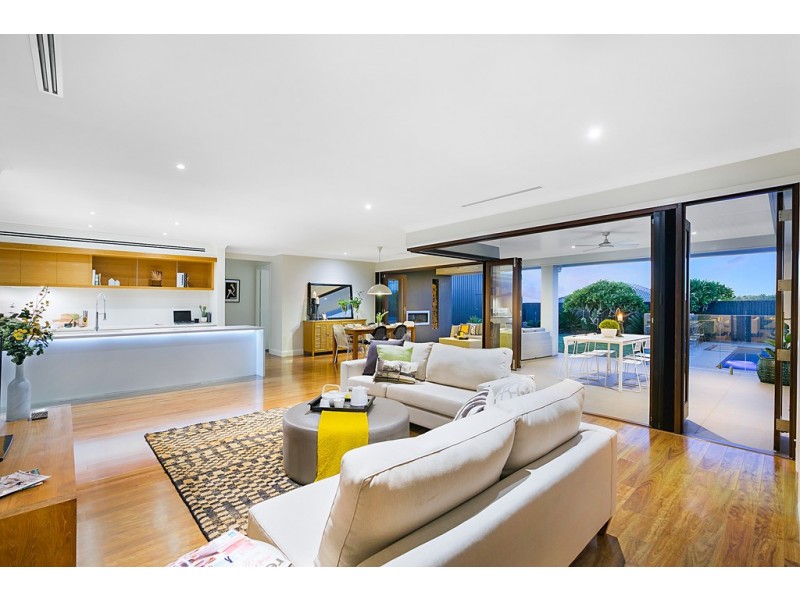 6 Goshawk Drive, Kleinton QLD 4352