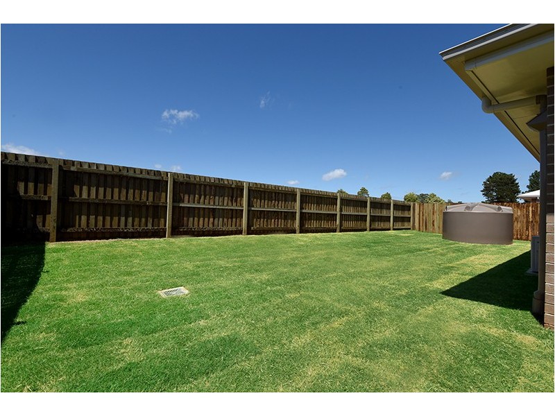 71 Entabeni Drive, Kearneys Spring QLD 4350