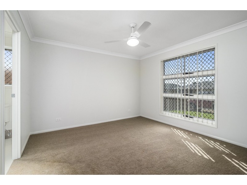 61 Entabeni Drive, Kearneys Spring QLD 4350