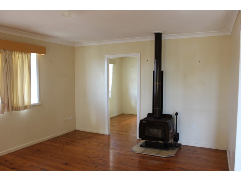 30 Cortess Street, Kearneys Spring QLD 4350