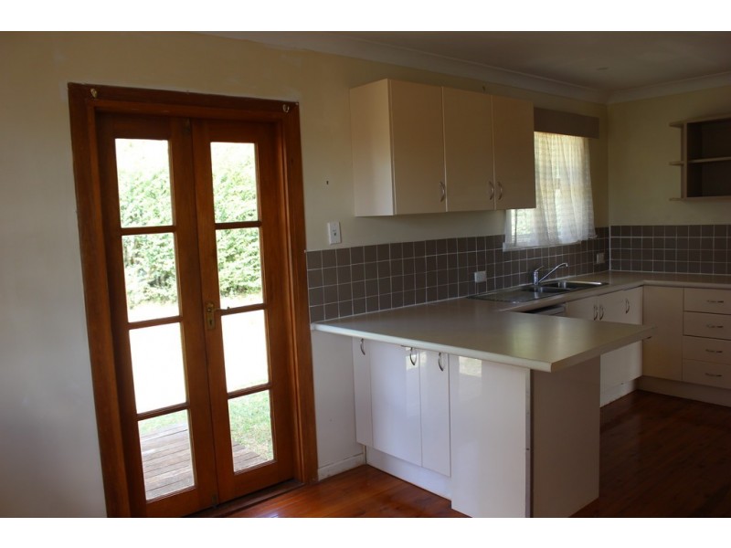 30 Cortess Street, Kearneys Spring QLD 4350