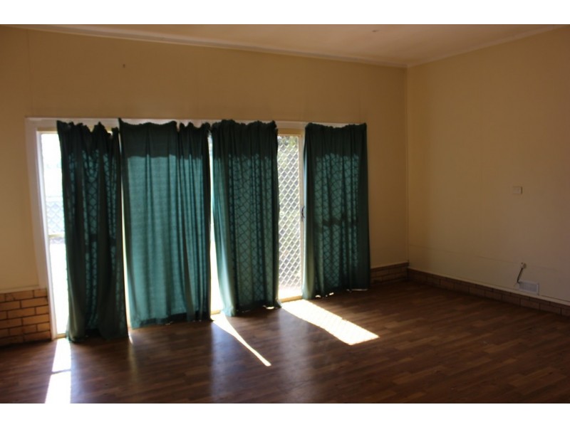 30 Cortess Street, Kearneys Spring QLD 4350