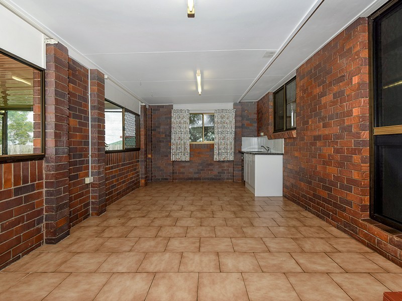 26 Banksia Street, Newtown QLD 4350