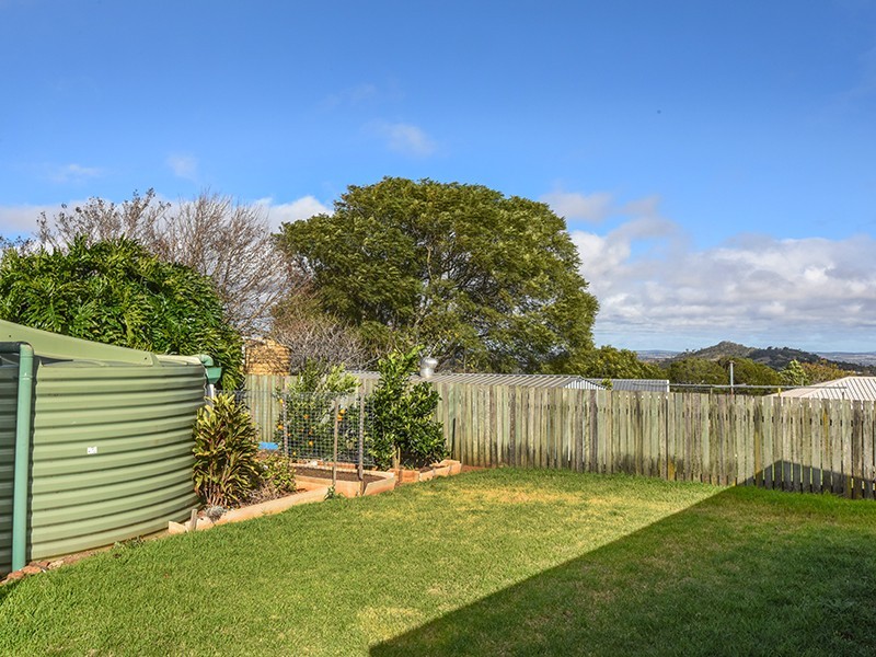 26 Banksia Street, Newtown QLD 4350
