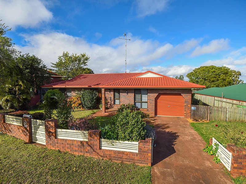 26 Banksia Street, Newtown QLD 4350