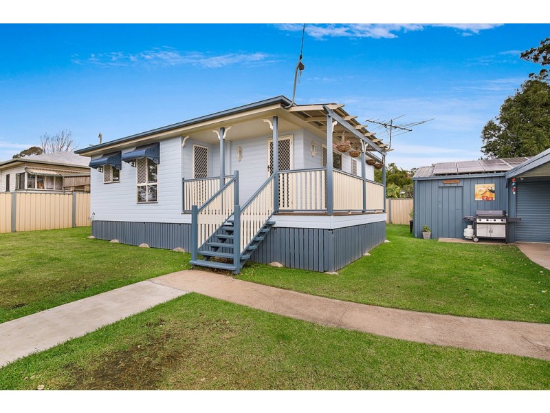 27 Whichello Street, Newtown QLD 4350